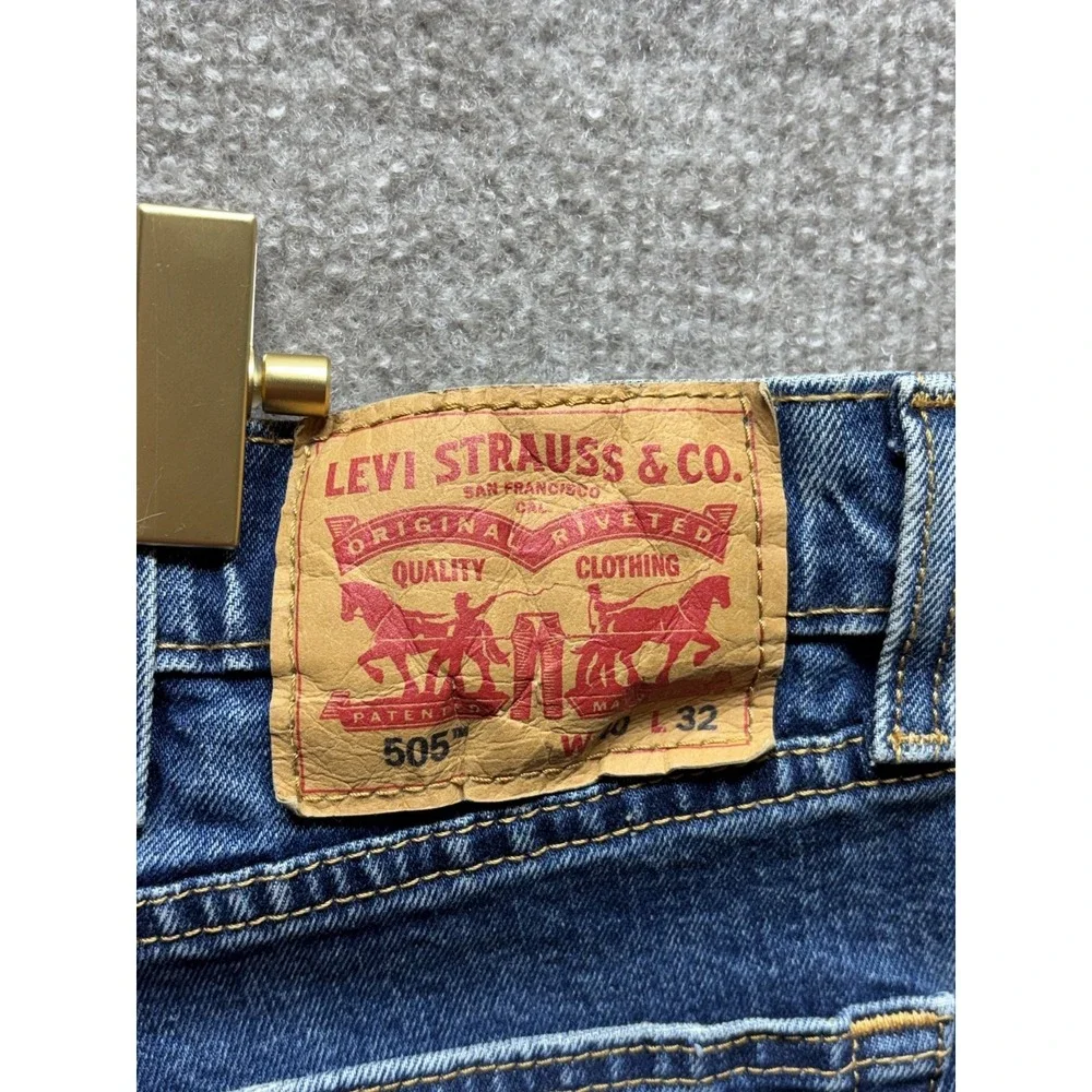 Levis Mens 505 Regular Fit Medium Wash Blue Denim Jeans Straight Leg 40x32 NWT